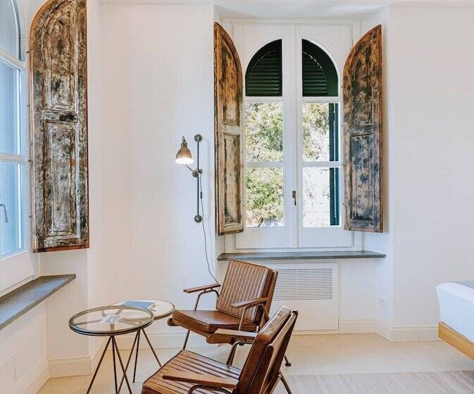 אתר נופש Faro Punta Imperatore