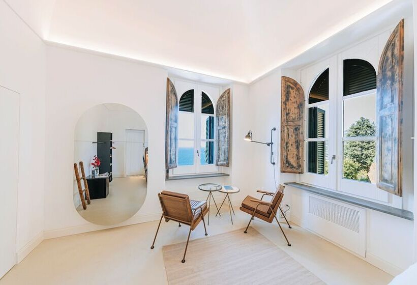 אתר נופש Faro Punta Imperatore