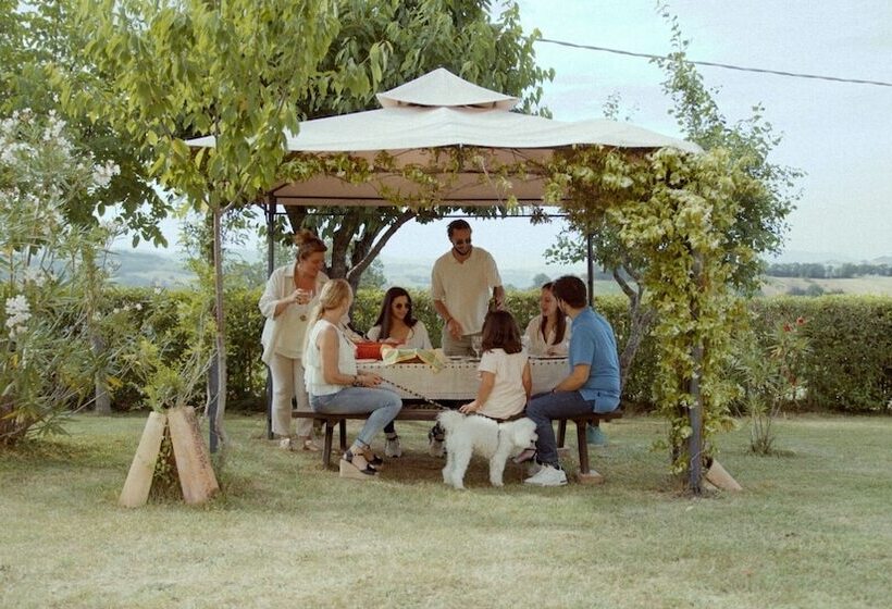 Хостел L Olmo Di Casigliano