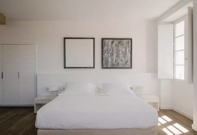هتل Aethos Corsica