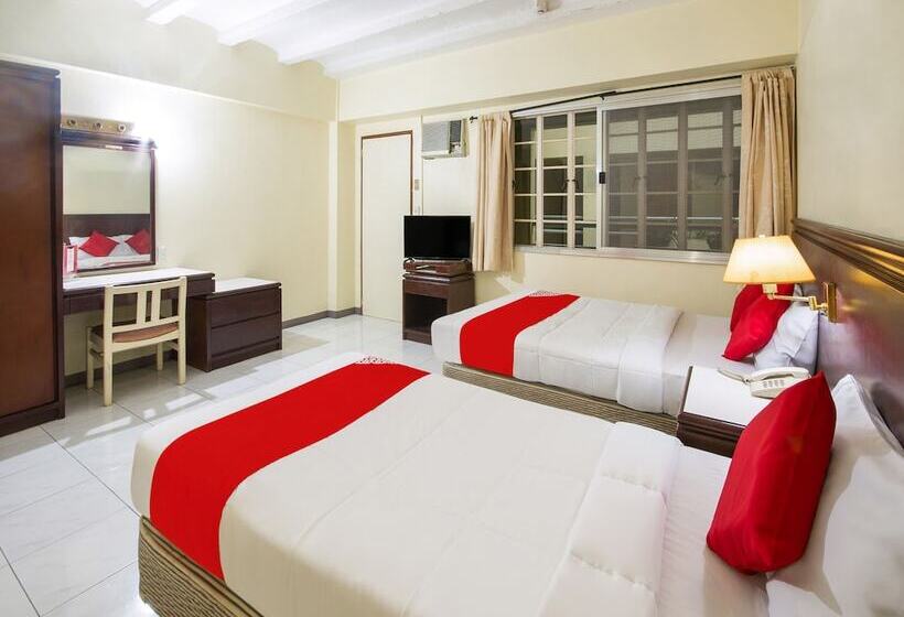 בית מלון כפרי Vaccinated Staff Capital O 465 Ford S Inn