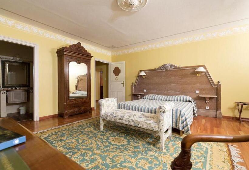 Отель Chateau De Picomtal