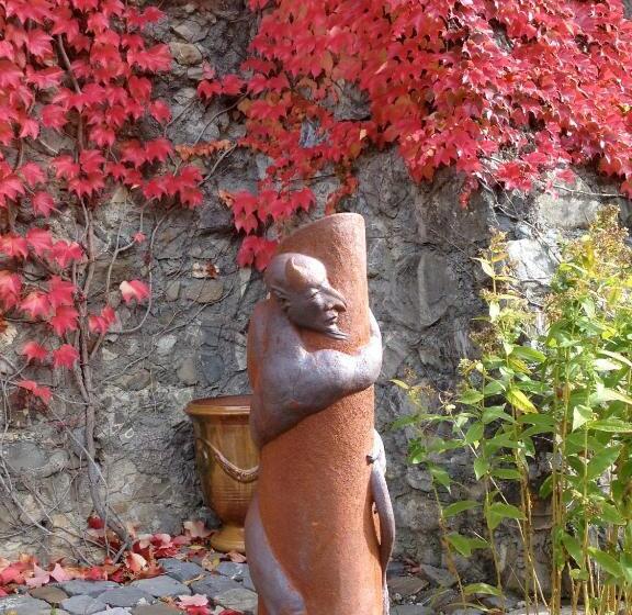 Отель Chateau De Picomtal