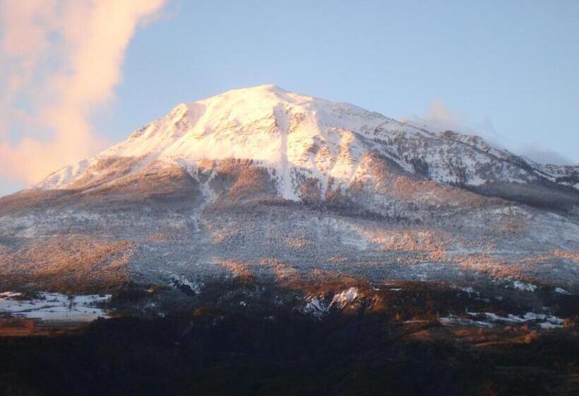 Отель Chateau De Picomtal
