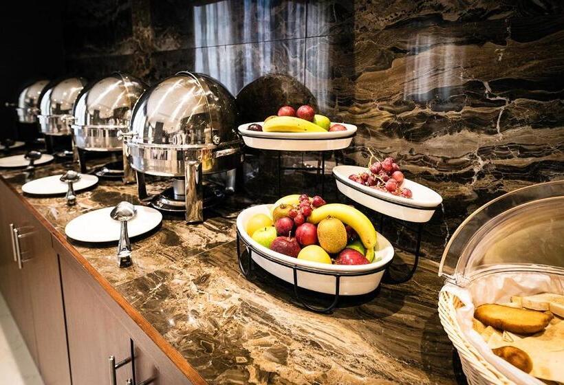 ホテル Emirates Plaza