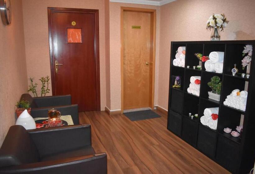 ホテル Emirates Plaza