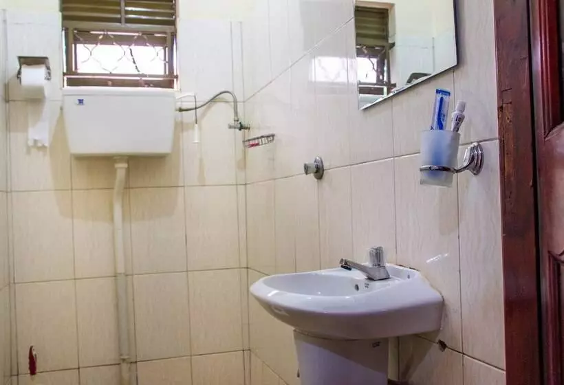 هتل Gorilla S Nest Entebbe