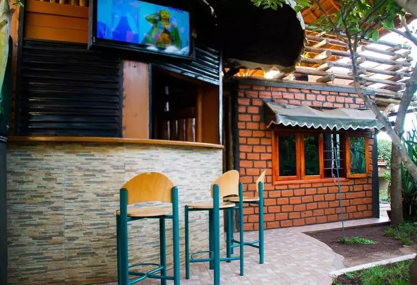 هتل Gorilla S Nest Entebbe
