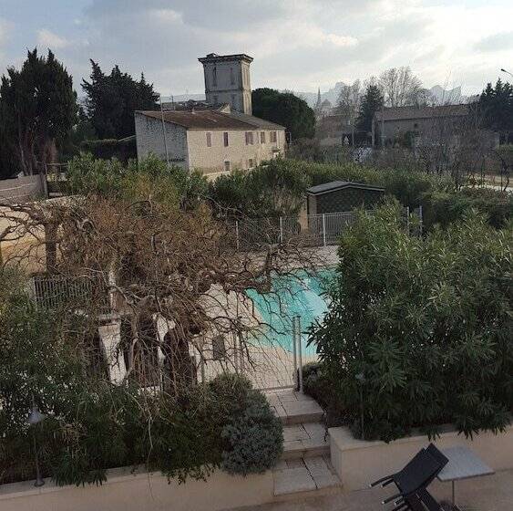 هتل Hôtel Le Mas Saint Joseph