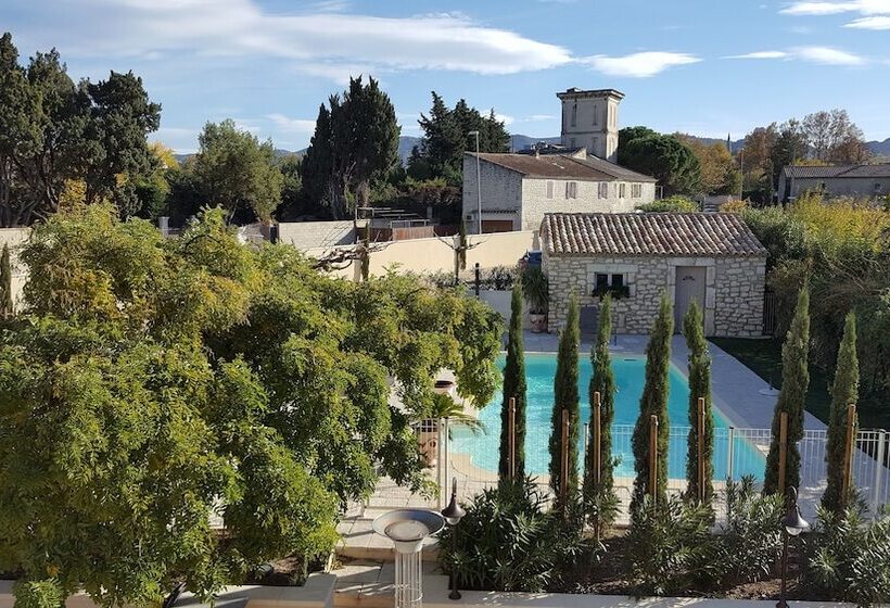 هتل Hôtel Le Mas Saint Joseph