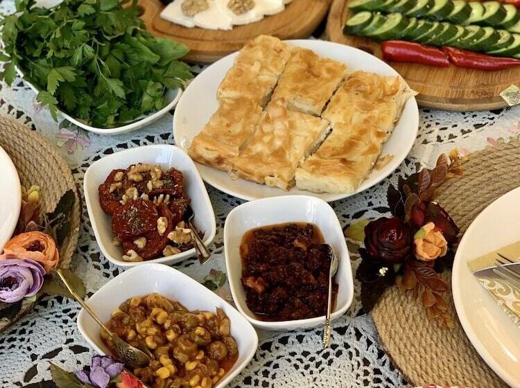 בית מלון כפרי Huma Hatun Konaklari