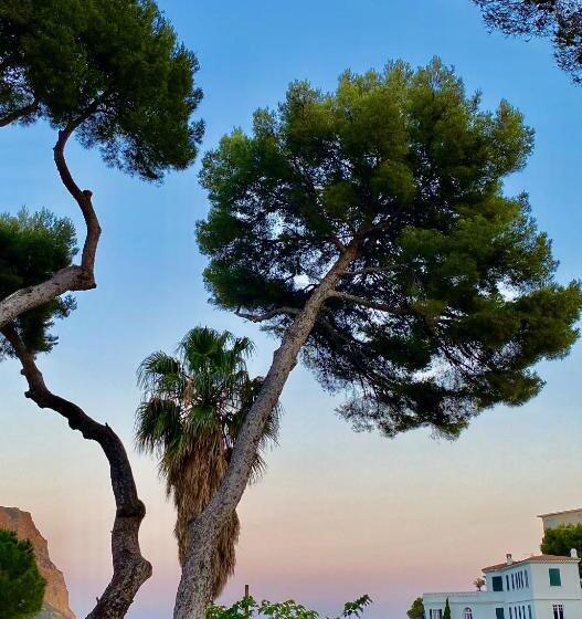 هتل Le Jardin D'emile