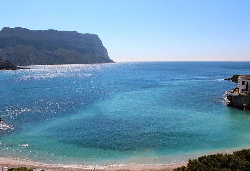 هتل Le Jardin D'emile