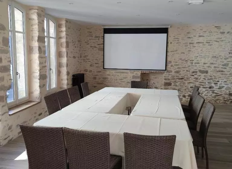 ホテル Restaurant Lesage