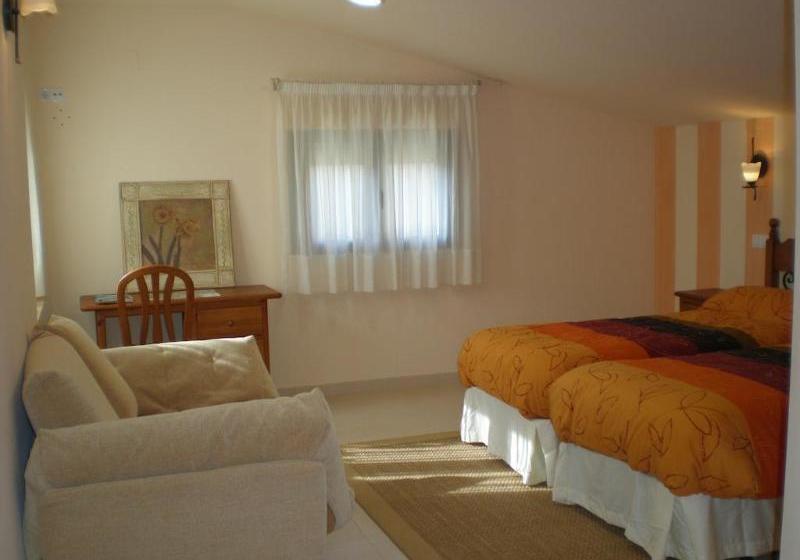 فندق Rural La Consulta De Isar