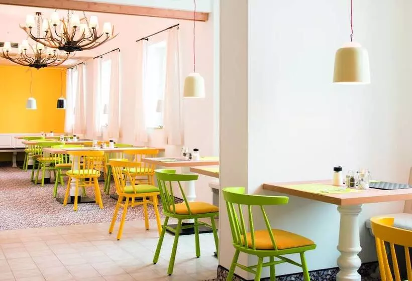 Hey Lou Hotel Piding