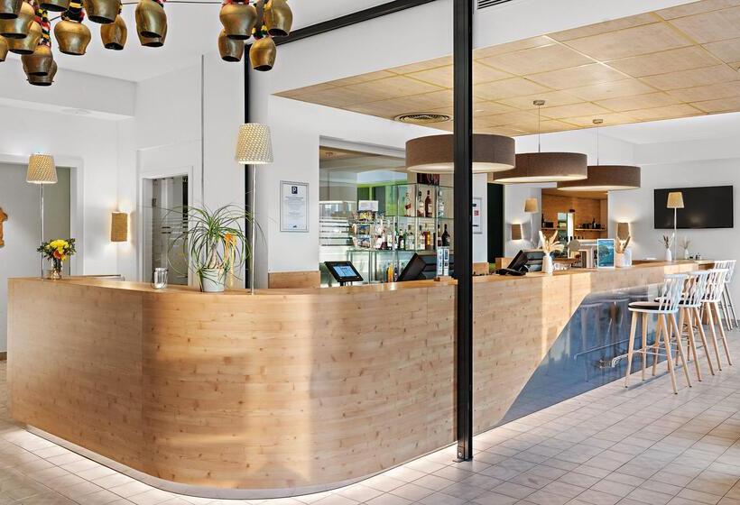 Hey Lou Hotel Piding