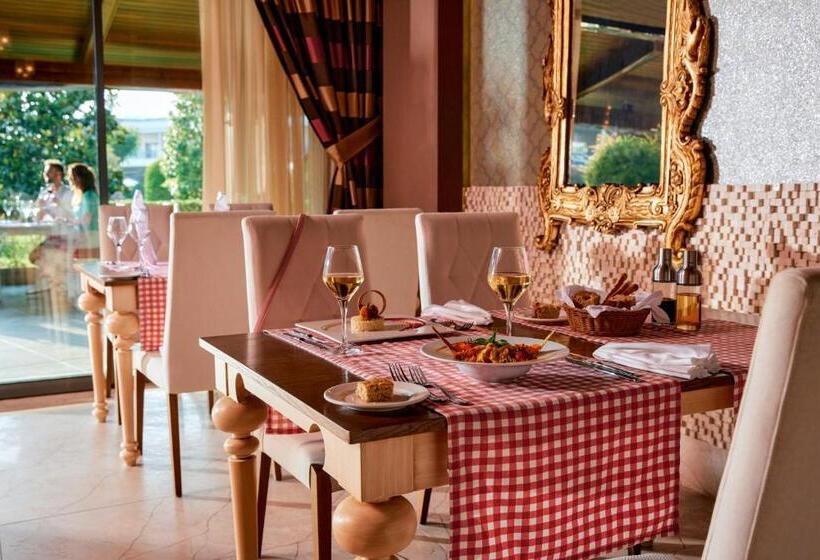 Отель Tui Magic Life Jacaranda