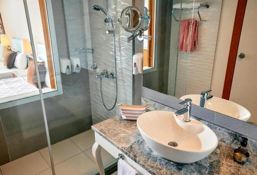 Отель Tui Magic Life Jacaranda