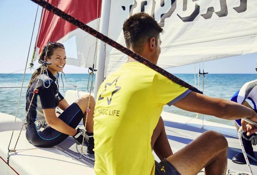 Отель Tui Magic Life Jacaranda