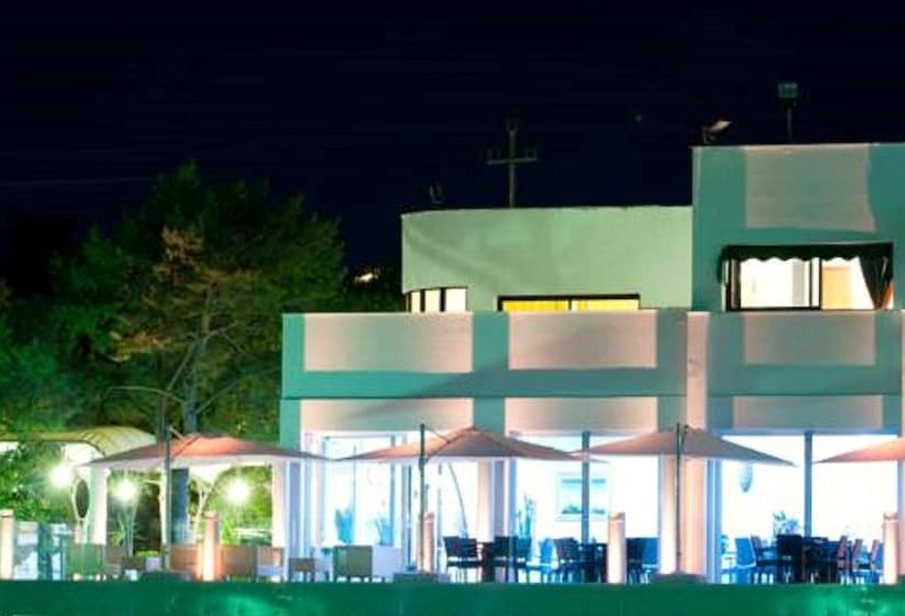 Отель Villaggio La Pescaccia