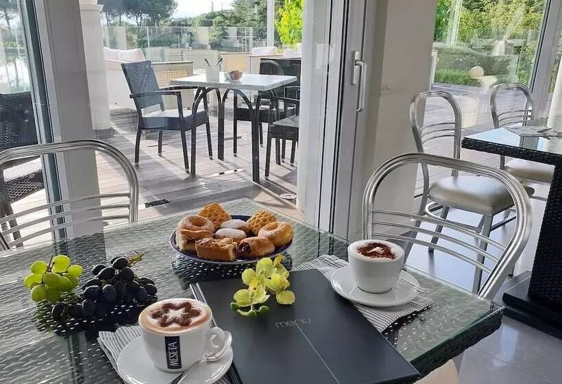 ホテル Villaggio La Pescaccia