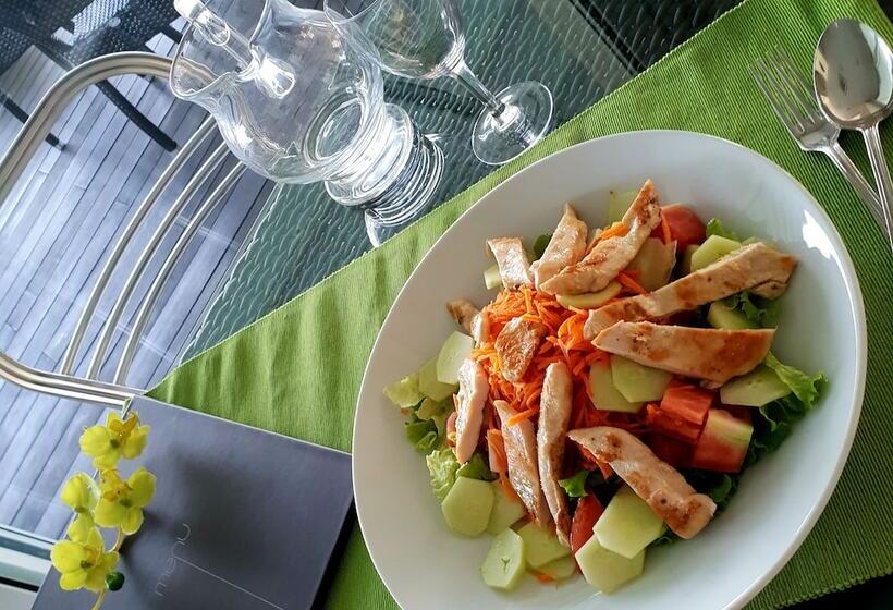 Отель Villaggio La Pescaccia