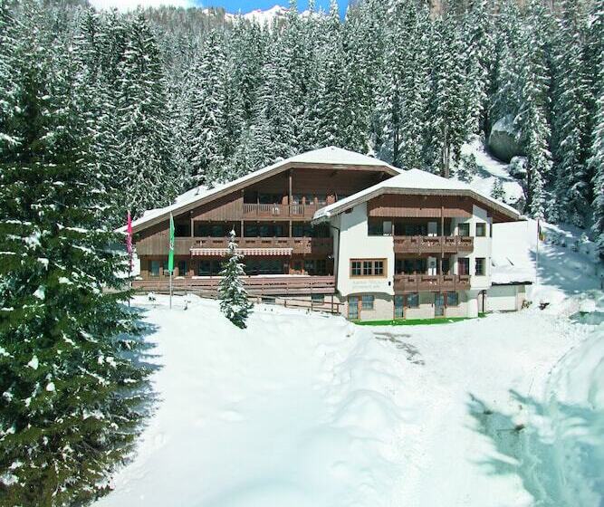 ホテル Villetta Maria Cottage