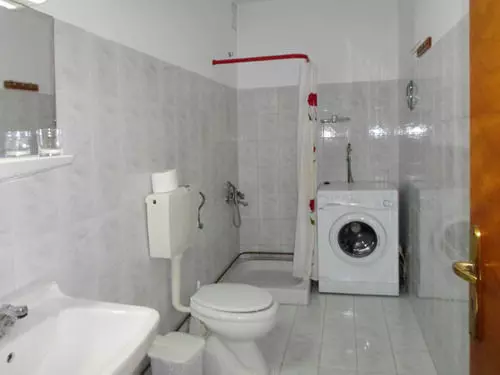 Manos Apartments