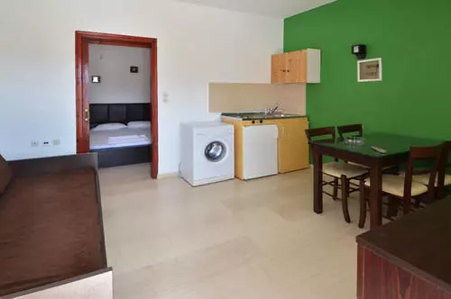 Manos Apartments
