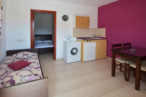 Manos Apartments