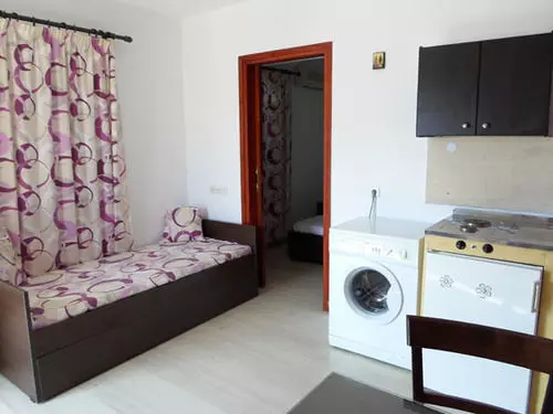 Manos Apartments