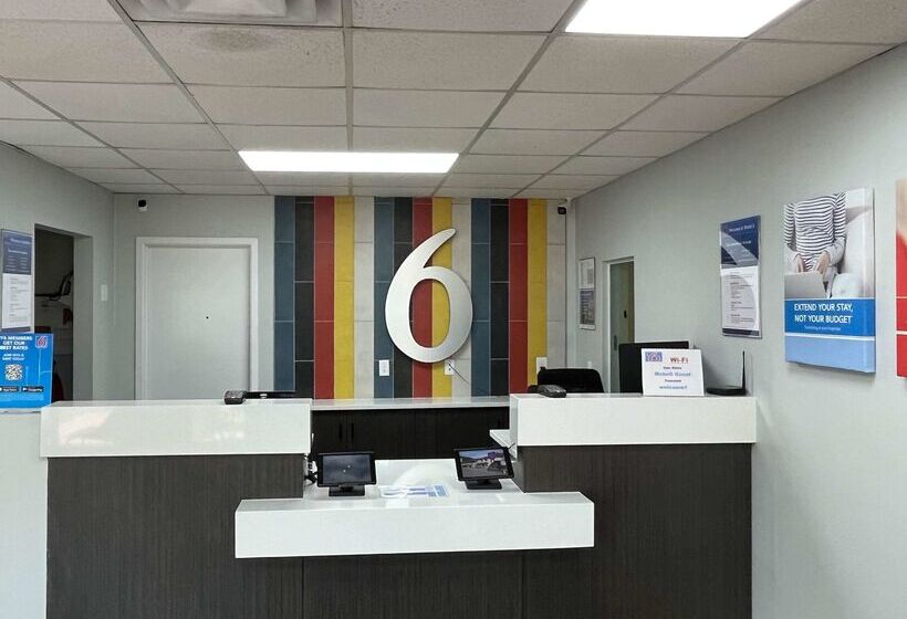 Motel 6 Lafayette, In