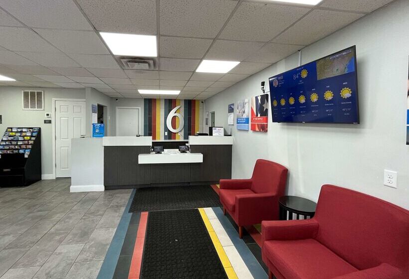 Motel 6 Lafayette, In