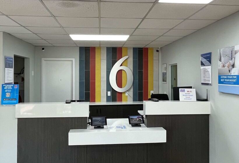 Motel 6 Lafayette, In