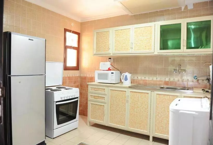 Terrace Furnished Apartments Salmiya