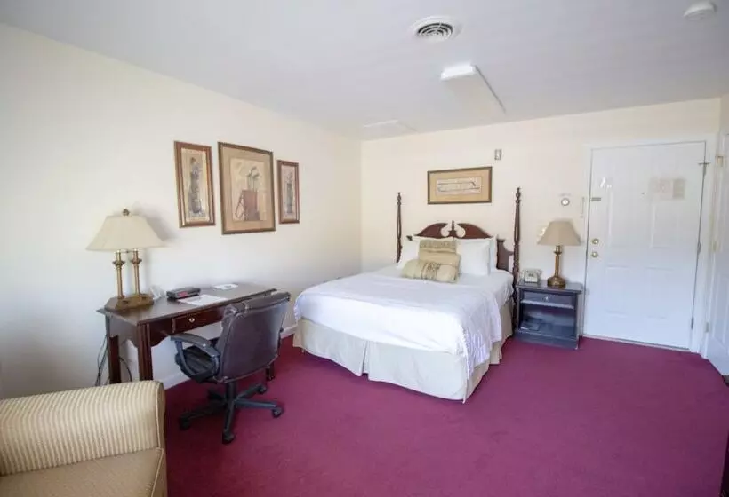 The Lucerne Inn