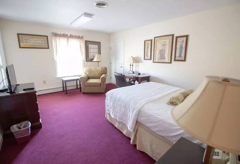 The Lucerne Inn