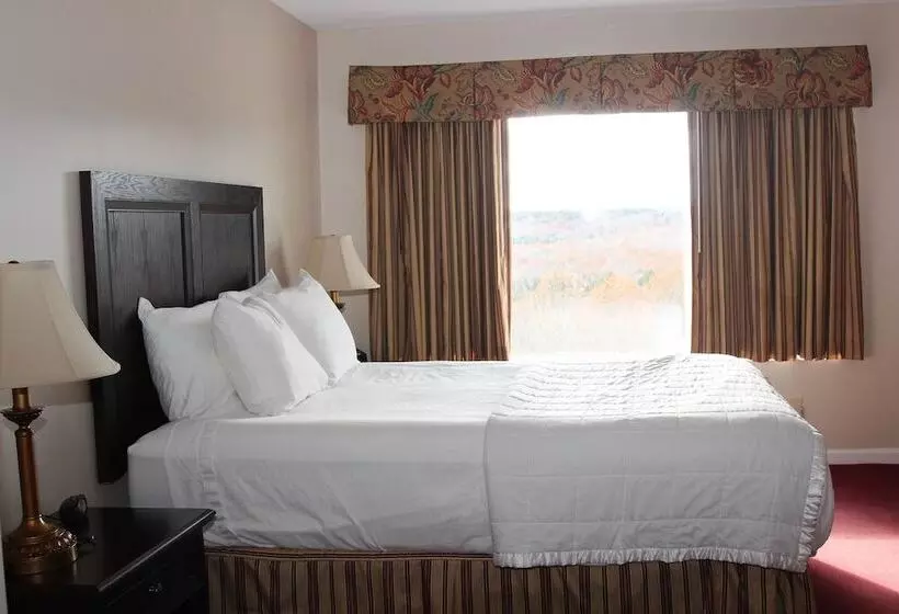 The Lucerne Inn