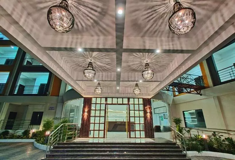 Golden Chariot Hotel Daman