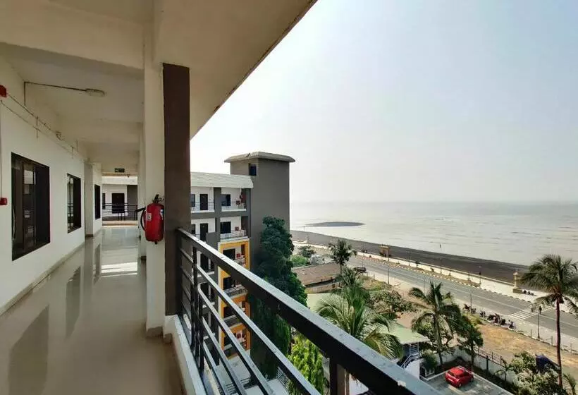 Golden Chariot Hotel Daman