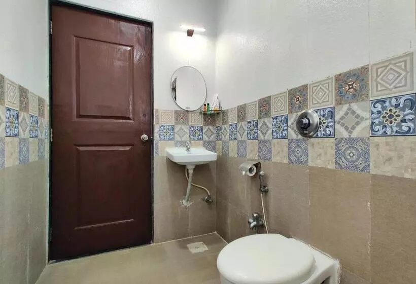 Golden Chariot Hotel Daman