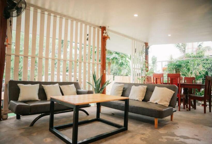 هاستل Greendales New Extension