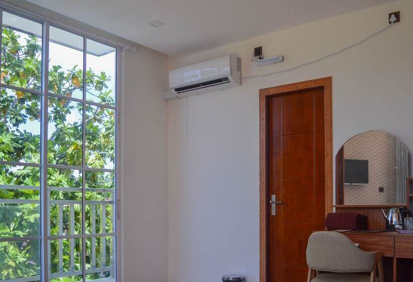 هتل Maaniya Palace