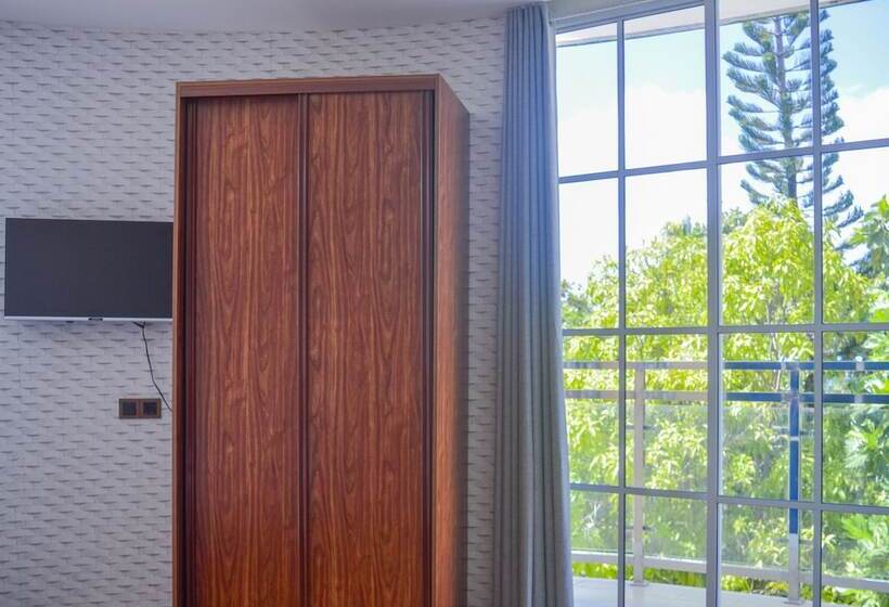 هتل Maaniya Palace