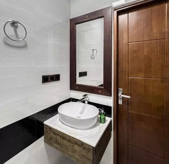 هتل Maaniya Palace