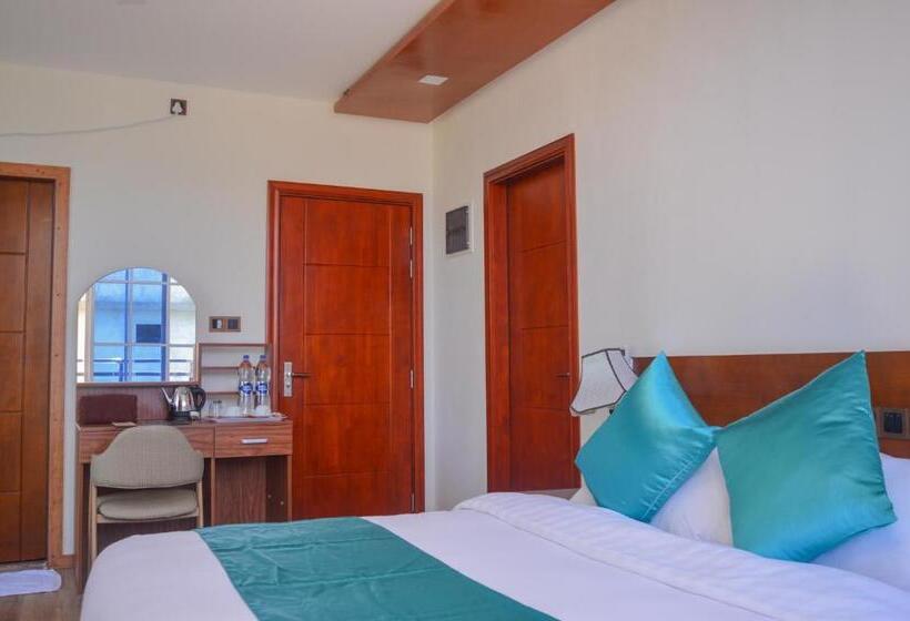 هتل Maaniya Palace