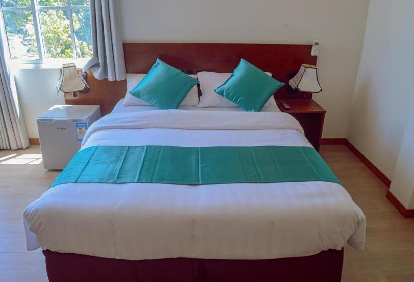 هتل Maaniya Palace