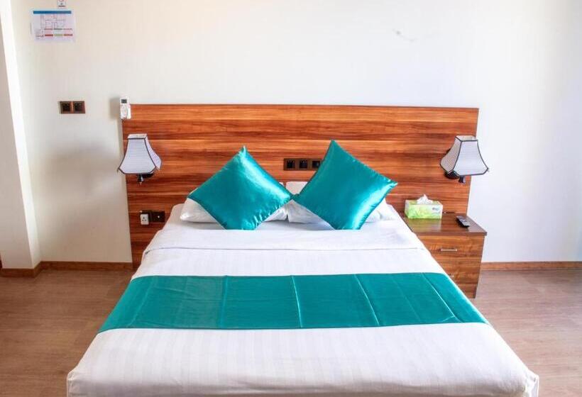 هتل Maaniya Palace