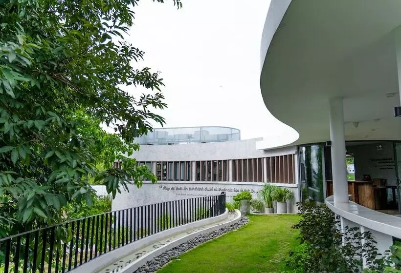 هتل The Coffee City   Healing & Retreats